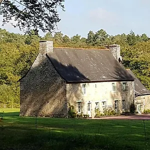 Hébergement de vacances Paimpont: De La Haute Fenderie